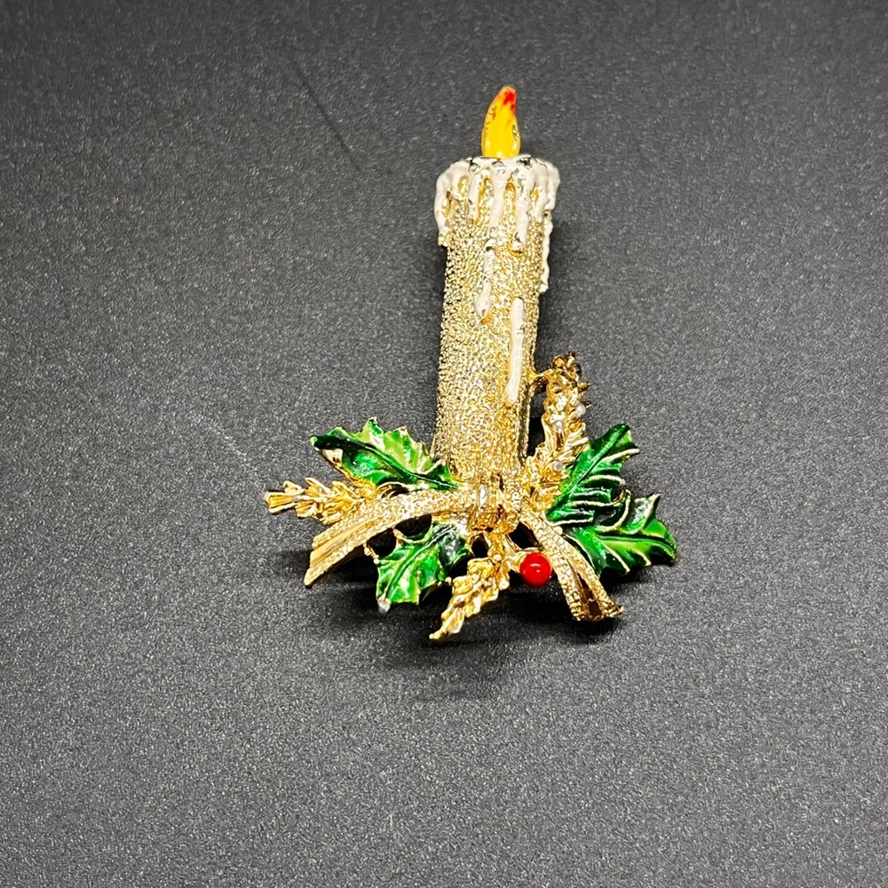Vintage 1960's Christmas Frosted Enamel Gold Christmas Candle Brooch